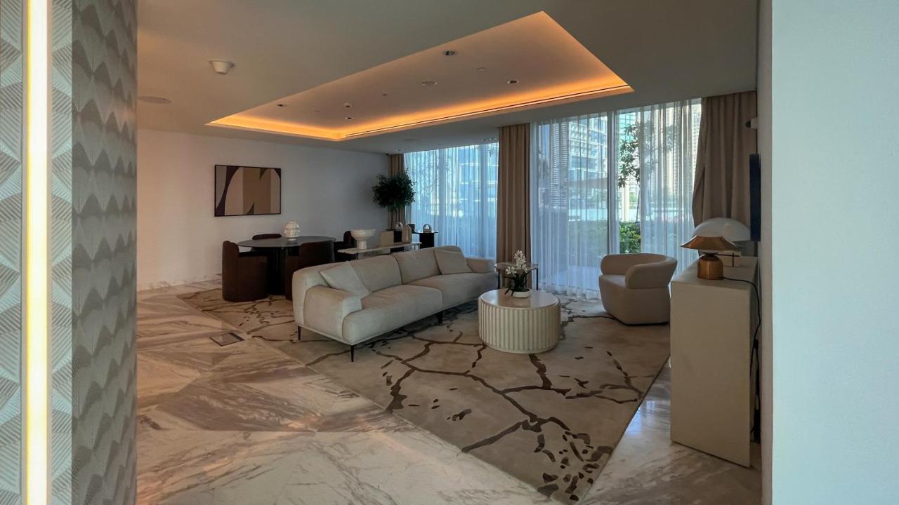 Waves Holiday Home - Waterfront Apartment With Breathtaking Sea Views Dubai Exterior photo